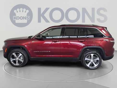 Used 2023 Jeep Grand Cherokee 4WD 4xe w/ Luxury Tech Group II image 2