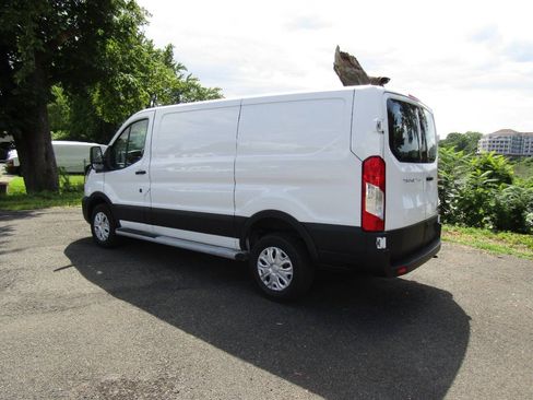 Used 2024 Ford Transit 250 Low Roof w/ Exterior Upgrade Package RWD image 36