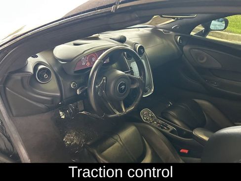 Used 2020 McLaren 570S Spider image 6