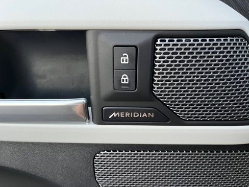 Used 2024 Land Rover Defender 110 S AWD/4WD image 32
