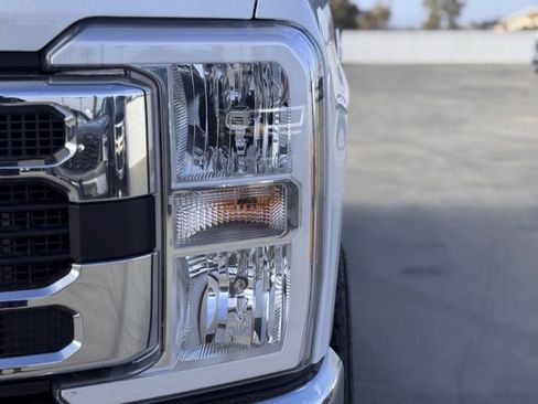 Used 2025 Ford F350 XLT w/ FX4 Off-Road Package AWD/4WD image 8