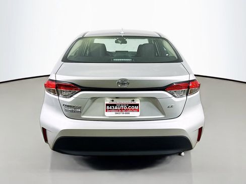 Used 2025 Toyota Corolla LE image 6