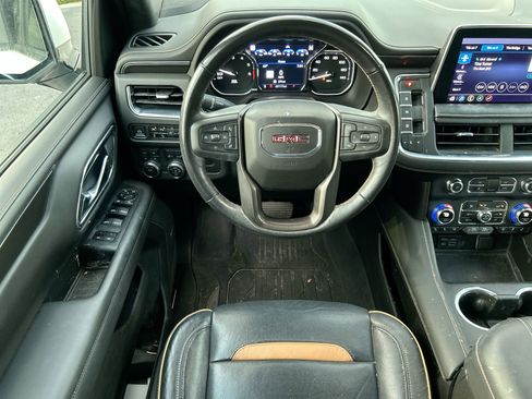 Used 2021 GMC Yukon XL AT4 w/ AT4 Premium Package image 17
