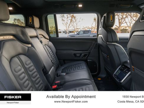 Used 2023 Rivian R1S Adventure image 30