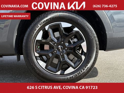 Certified 2024 Kia Sorento S w/ Panoramic Sunroof Package image 11