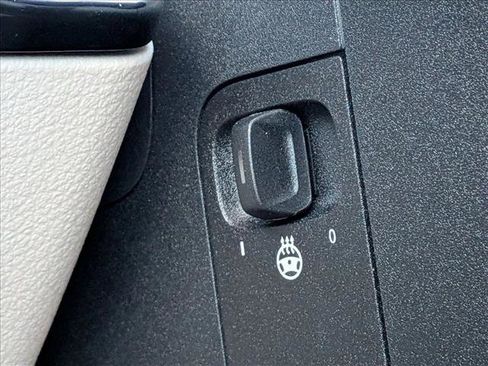 Certified 2025 Mercedes-Benz GLA 250 GLA 250 image 16