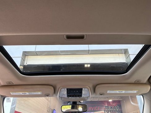 Used 2020 Jeep Grand Cherokee Limited w/ Trailer Tow Group IV RWD image 17