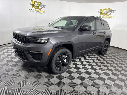 New 2025 Jeep Grand Cherokee Limited image 4