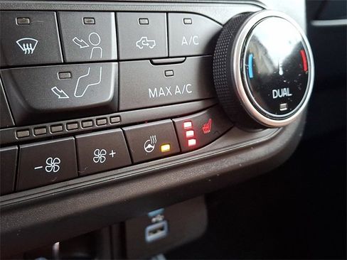 Used 2023 Ford Maverick Lariat w/ Lariat Luxury Package image 24