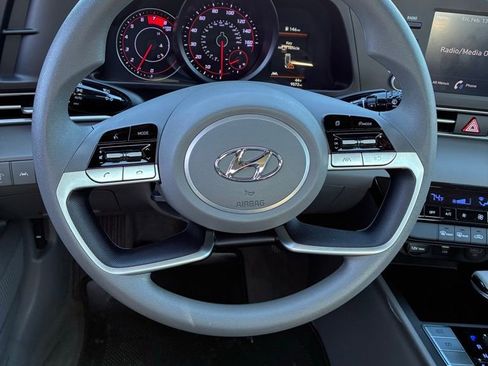 Used 2023 Hyundai Elantra SEL w/ Cargo Package image 22