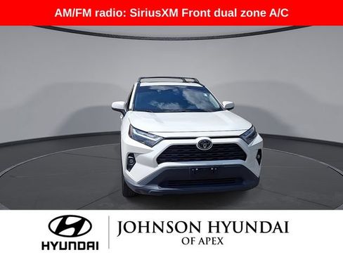 Used 2022 Toyota RAV4 XLE Premium FWD image 3