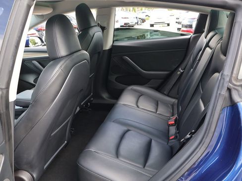 Used 2023 Tesla Model 3 Standard Range RWD image 32