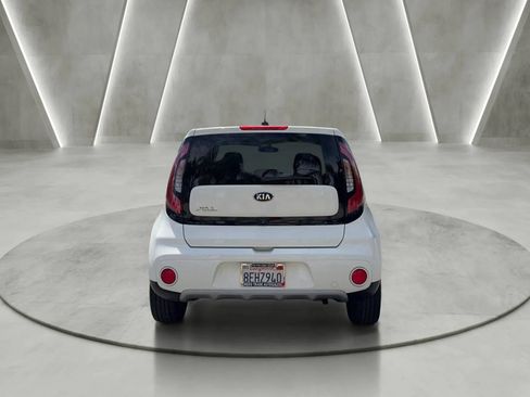Used 2019 Kia Soul + FWD image 4