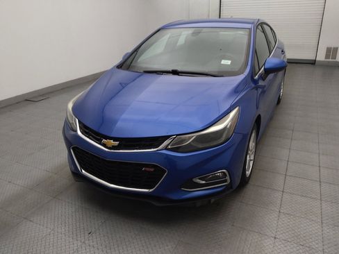 Used 2017 Chevrolet Cruze LT w/ Convenience Package FWD image 15