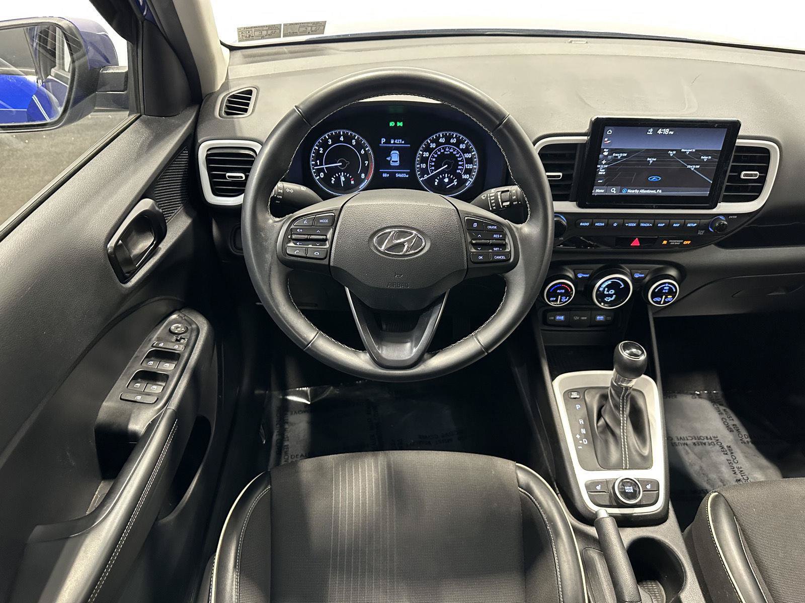 Used 2022 Hyundai Venue Limited FWD image 18