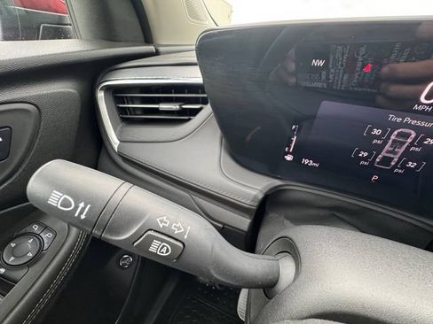 Used 2024 Buick Encore GX Sport Touring w/ Experience Buick Package FWD image 12