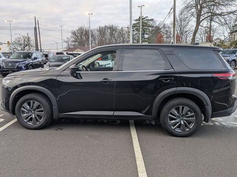 Used 2024 Nissan Pathfinder S w/ Cargo Package image 8