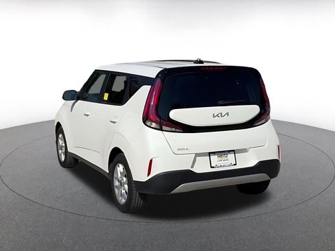Used 2025 Kia Soul LX w/ LX Technology Package image 11