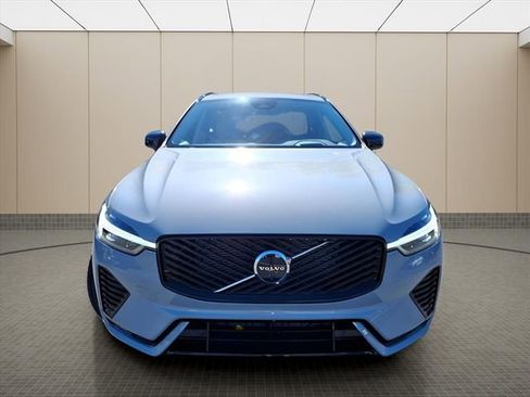 New 2026 Volvo XC60 B5 Ultra w/ Protection Package Premier AWD/4WD image 4