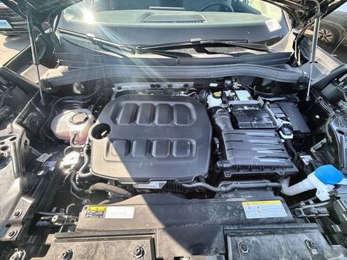 Used 2025 Volkswagen Tiguan S FWD image 29