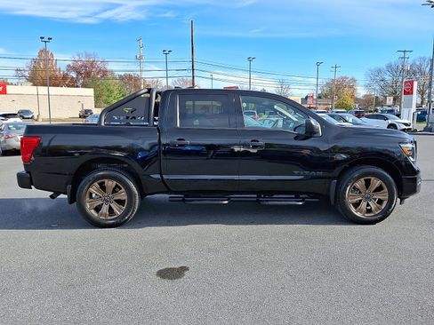 Certified 2024 Nissan Titan SV w/ SV Bronze Edition Package image 9