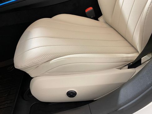 Used 2026 Mercedes-Benz E 350 4MATIC Sedan image 12