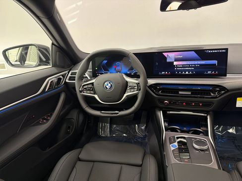 New 2026 BMW i4 eDrive40 w/ Parking Assistance Package RWD image 28
