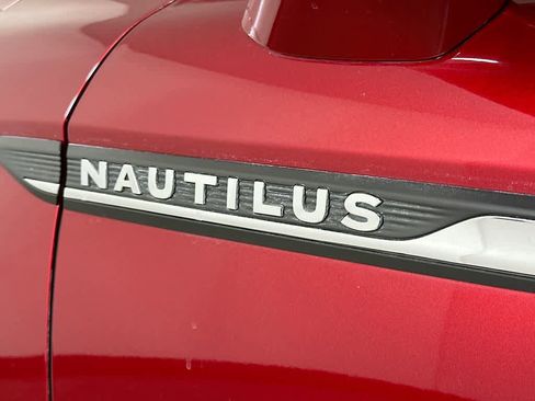 Used 2019 Lincoln Nautilus Select image 7