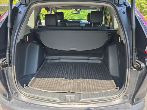 Used 2020 Honda CR-V Touring image 12