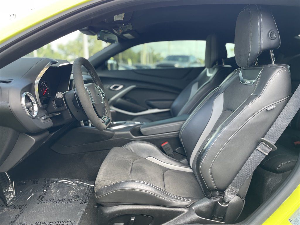 Used 2020 Chevrolet Camaro SS RWD image 14