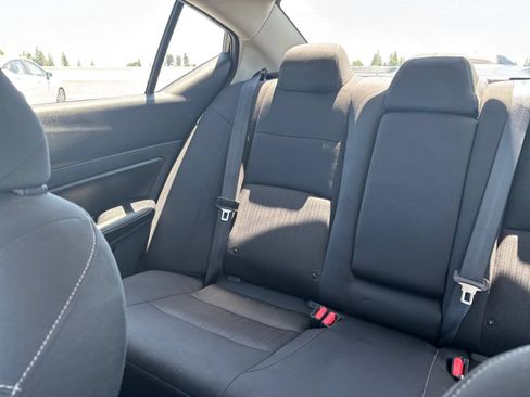 Used 2025 Nissan Altima 2.5 SV FWD image 38