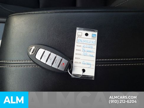 Used 2024 Nissan Altima 2.5 SV image 16