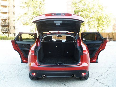 Used 2018 Jaguar F-PACE Prestige AWD/4WD image 18
