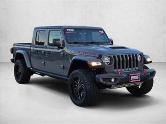 Used 2022 Jeep Gladiator Mojave w/ Cold Weather Group video 3