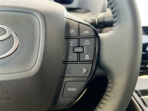New 2025 Toyota bZ4X AWD image 33