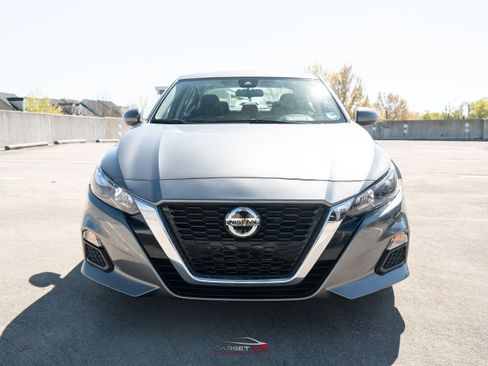 Used 2022 Nissan Altima 2.5 S FWD image 2