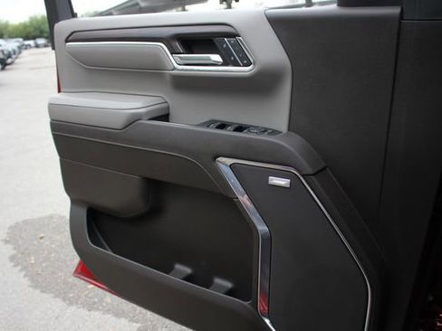 Used 2024 GMC Sierra 1500 SLT image 21