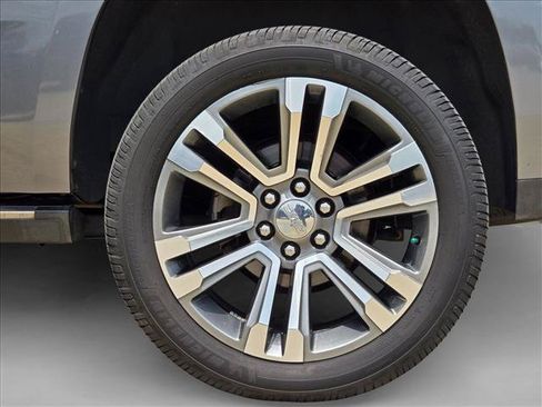 Used 2018 GMC Yukon Denali w/ Denali Ultimate Package AWD/4WD image 23