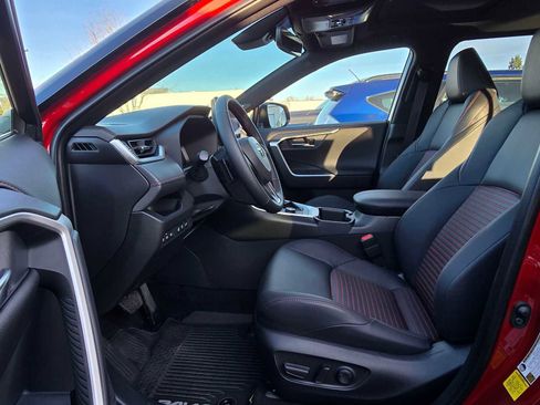 Certified 2025 Toyota RAV4 XSE image 21