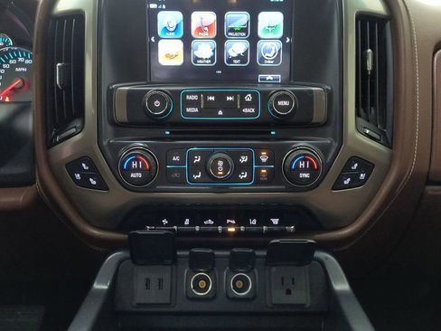 Used 2019 Chevrolet Silverado 2500 High Country w/ Duramax Plus Package image 15