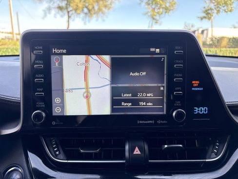 Used 2019 Toyota C-HR Limited image 27