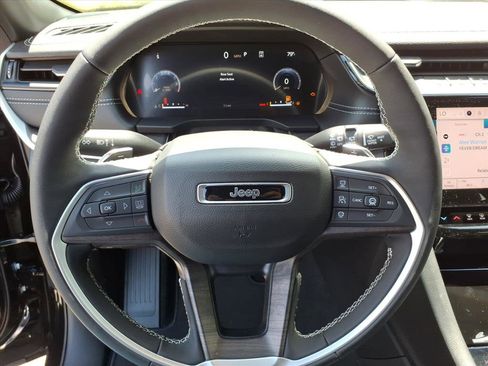 New 2026 Jeep Grand Cherokee L 4WD image 11