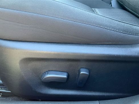 Used 2024 Nissan Altima 2.5 SV FWD image 17