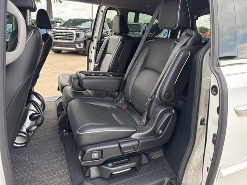 Used 2022 Honda Odyssey Elite image 14
