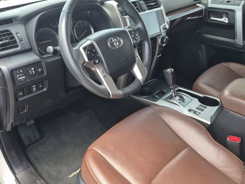 Used 2022 Toyota 4Runner Limited RWD image 10