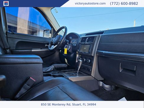 Used 2011 Jeep Liberty Limited w/ Comfort/Convenience Group image 29