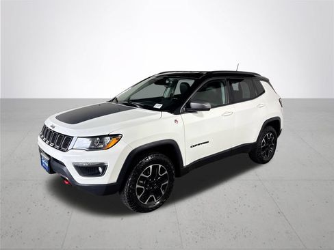 Used 2020 Jeep Compass Trailhawk AWD/4WD image 2