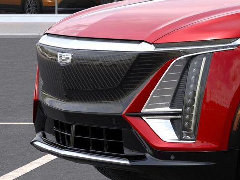 New 2026 Cadillac Lyriq Luxury w/ LPO, Floor Liner Package AWD/4WD image 13