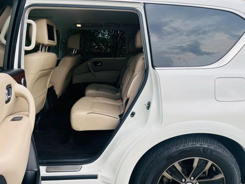 Used 2020 Nissan Armada Platinum w/ Captain's Chairs Package RWD image 13