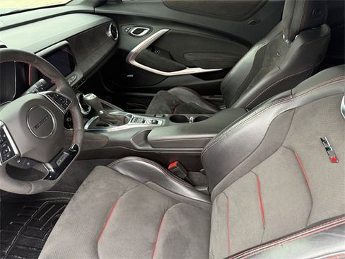Used 2017 Chevrolet Camaro ZL1 image 15